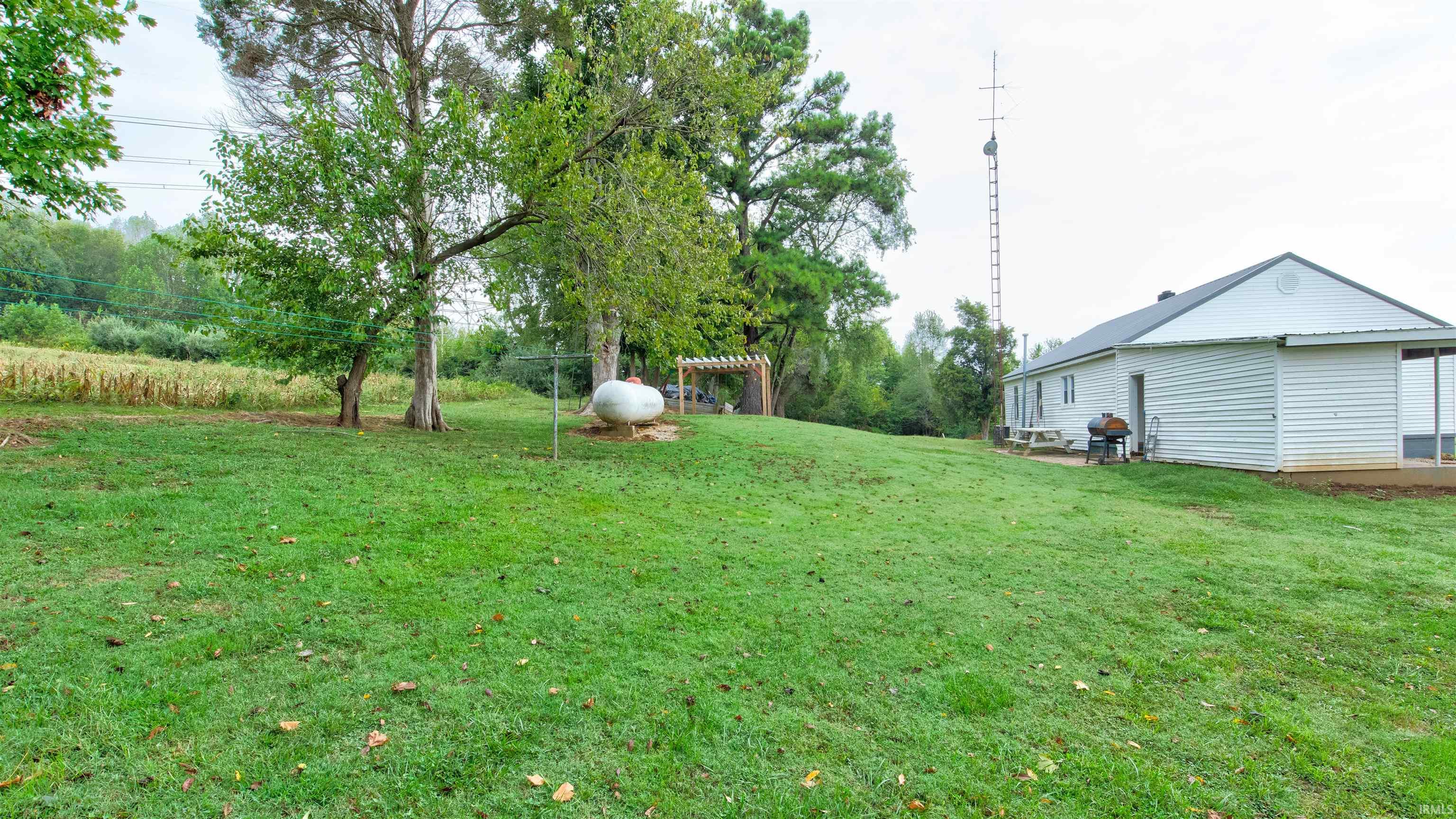 4718 North Highland Road Grandview, IN 47615 - Photo 28 of 34 Gallery Image 28