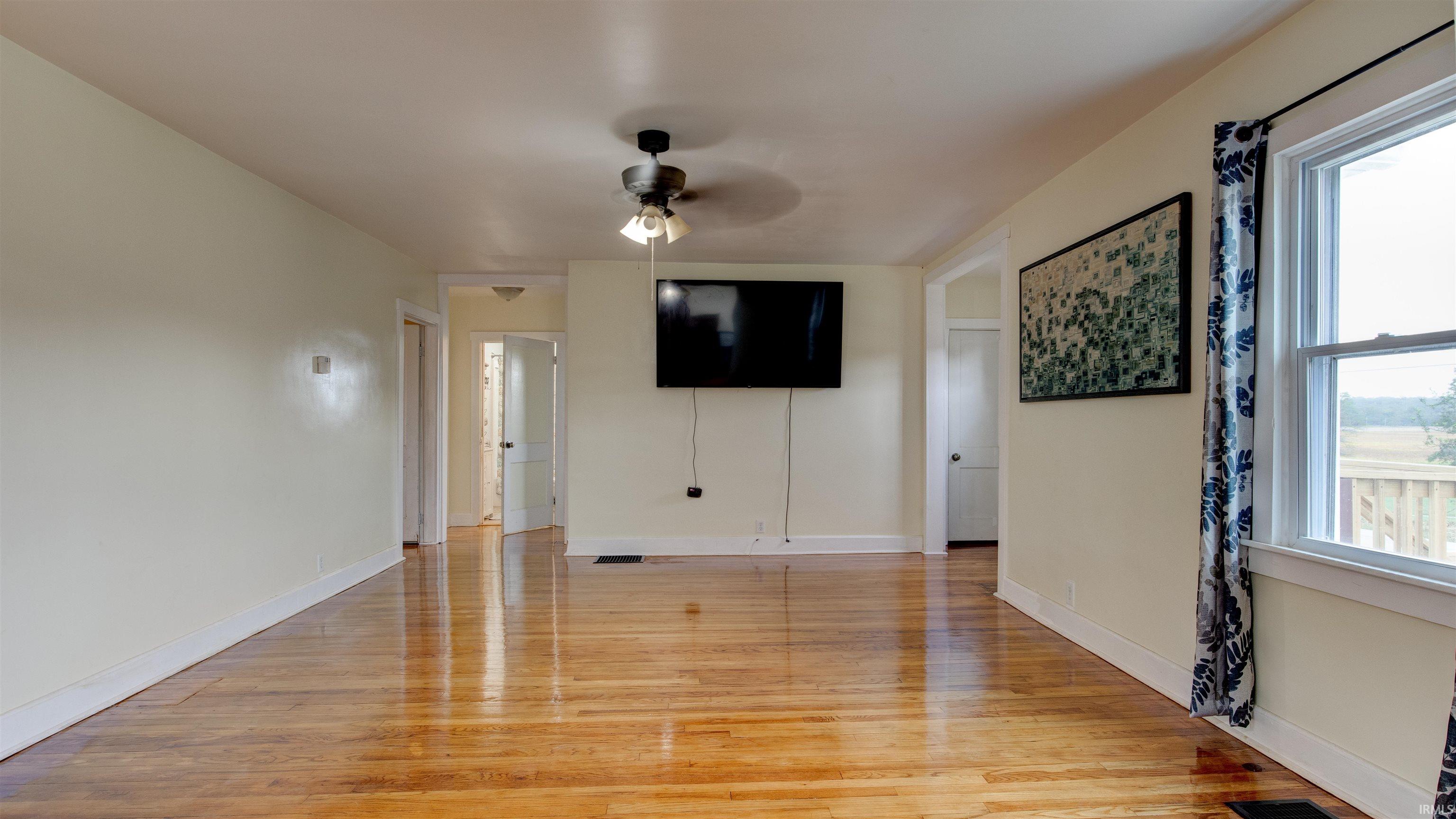4718 North Highland Road Grandview, IN 47615 - Photo 10 of 34 Gallery Image 10