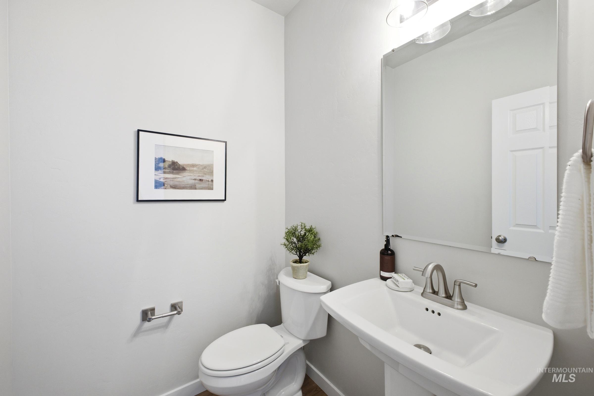 1645 Dyer Street Middleton, ID 83644 - Photo 21 of 31 Bathroom featuring toilet and a sink