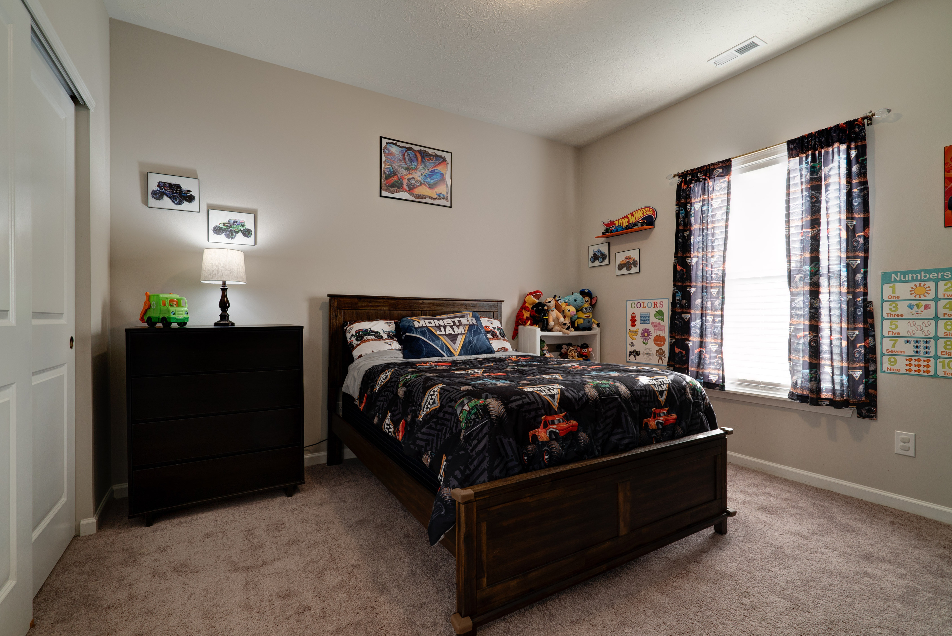 1919 Shellbark Court Columbus, IN 47201 - Photo 22 of 31 Gallery Image 22