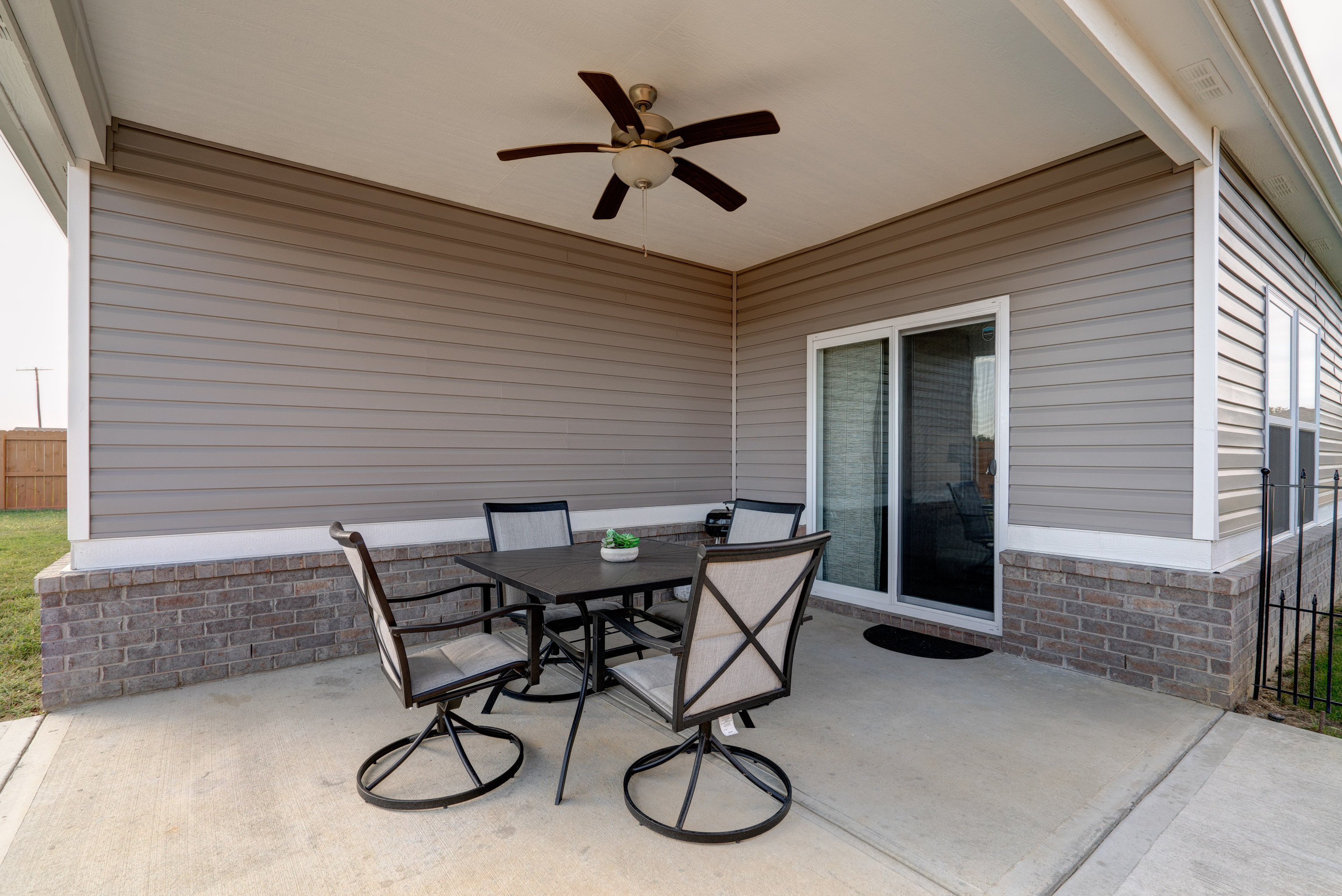 1919 Shellbark Court Columbus, IN 47201 - Photo 26 of 31 Gallery Image 26