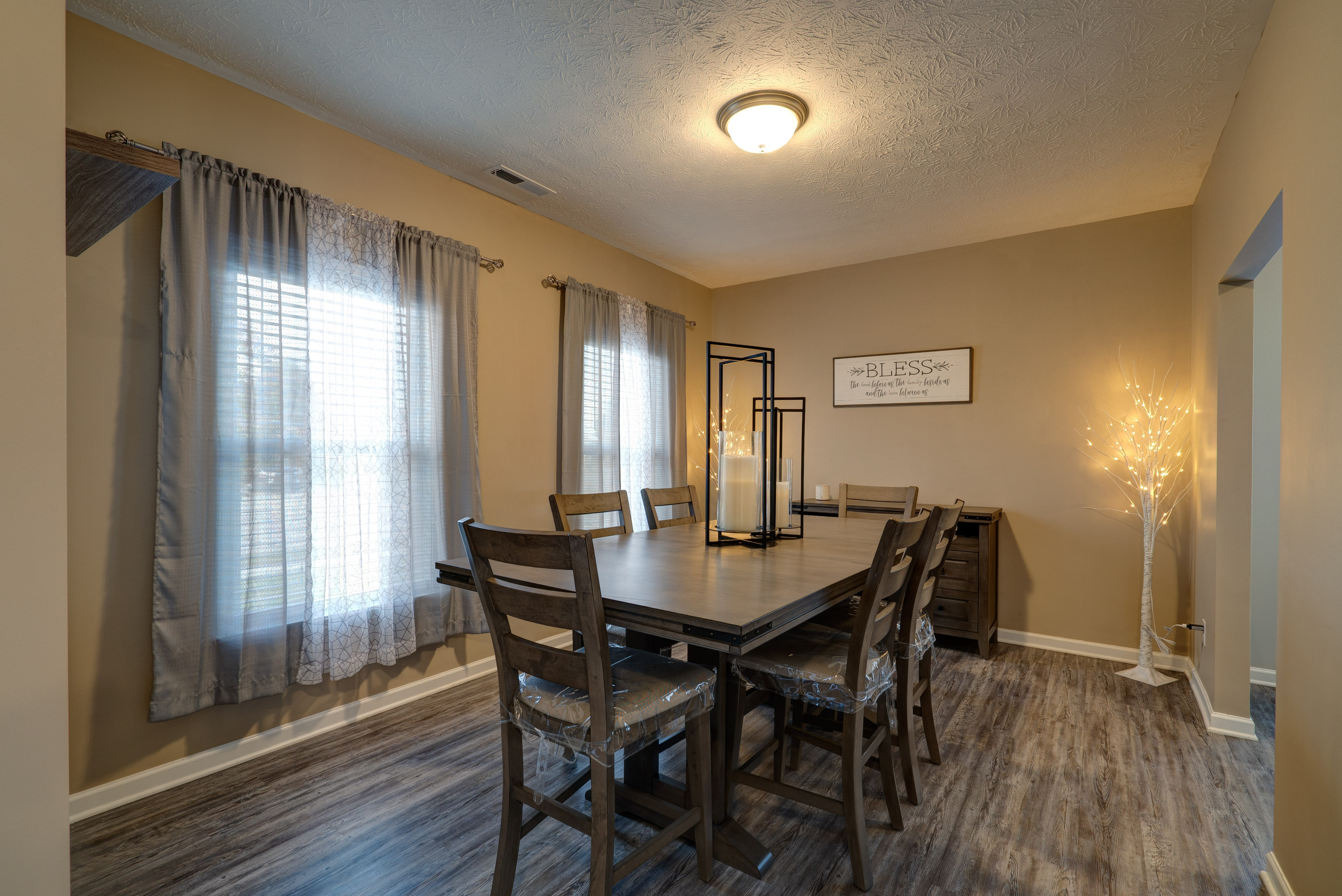 1919 Shellbark Court Columbus, IN 47201 - Photo 4 of 31 Gallery Image 4