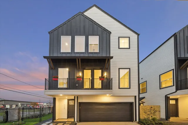 $449,700 | 719 Thornton Road, Unit A, Houston, TX 77018