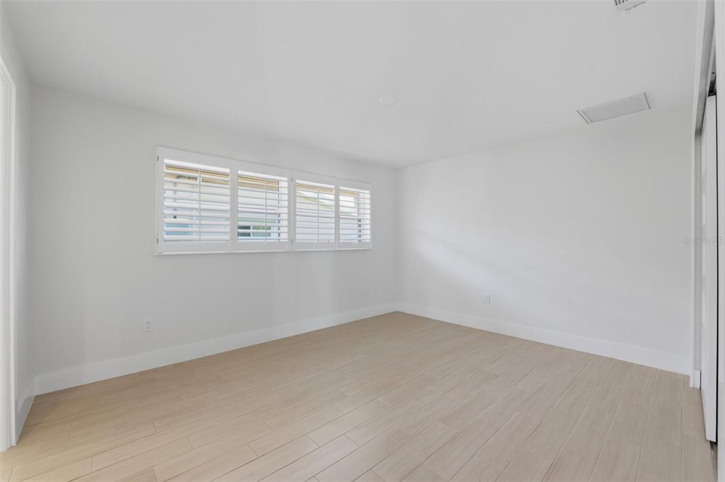 2080 Hawaii Avenue Northeast St. Petersburg, FL 33703 - Photo 32 of 58