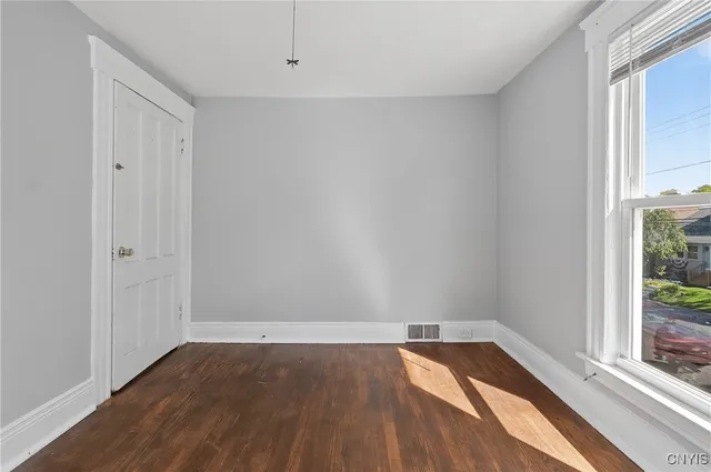 $149,000 | 1121 Wolf Street, Syracuse, NY 13208