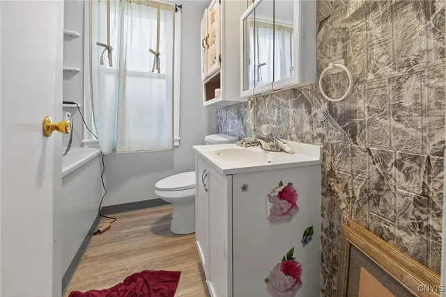 $149,000 | 1121 Wolf Street, Syracuse, NY 13208