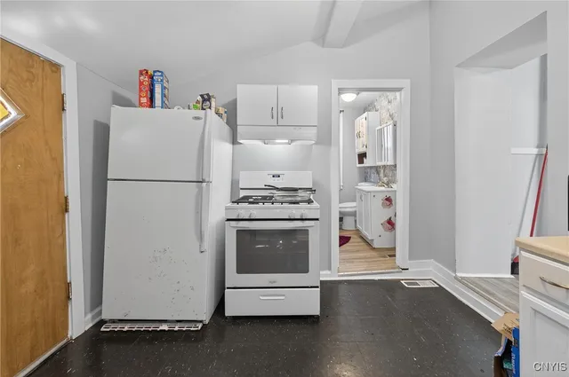 $149,000 | 1121 Wolf Street, Syracuse, NY 13208