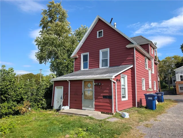 $149,000 | 1121 Wolf Street, Syracuse, NY 13208