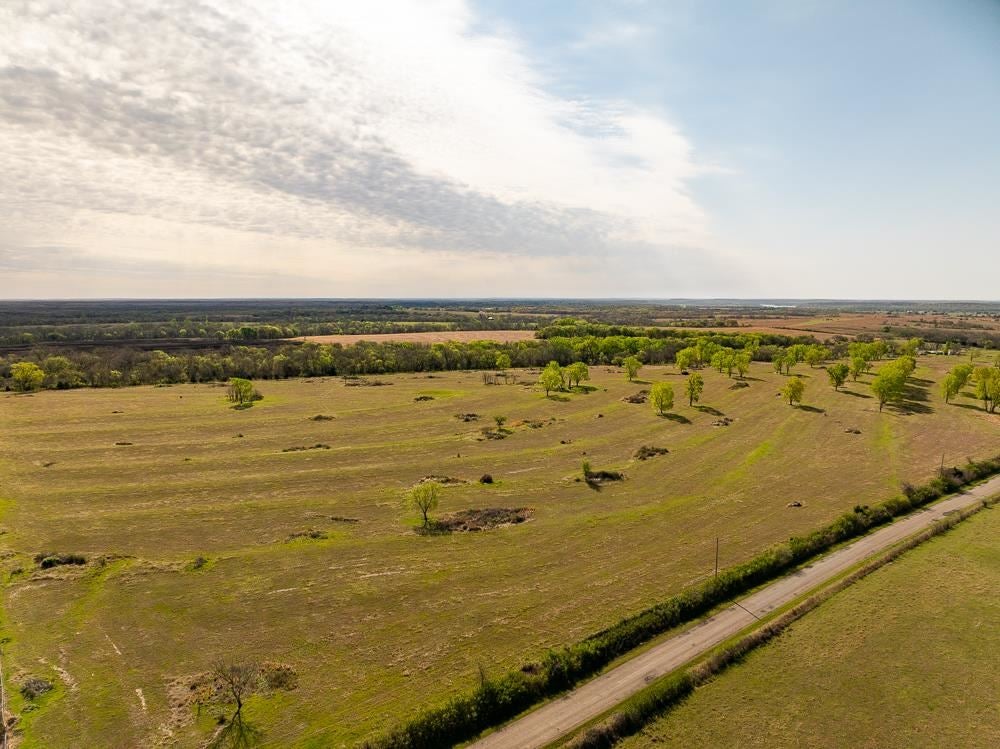9 9 Mile Road Ponca City, OK 74604 - Photo 2 of 25 Gallery Image 2
