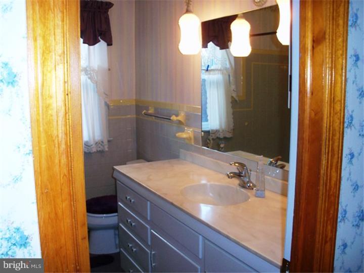 445 Delp Road Souderton, PA 18964 - Photo 14 of 18 Bathroom
