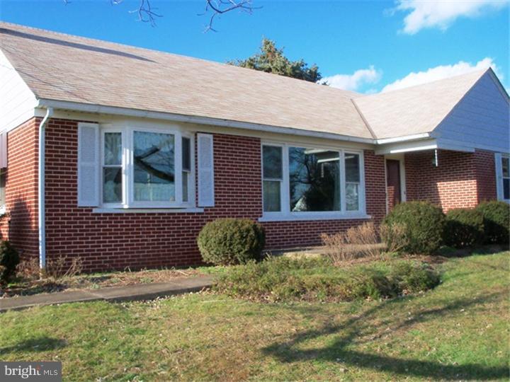 445 Delp Road Souderton, PA 18964 - Photo 4 of 18 Exterior Front