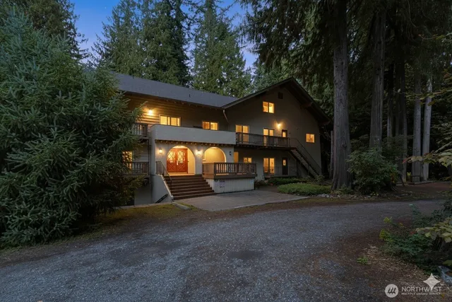 a view of a basketball court