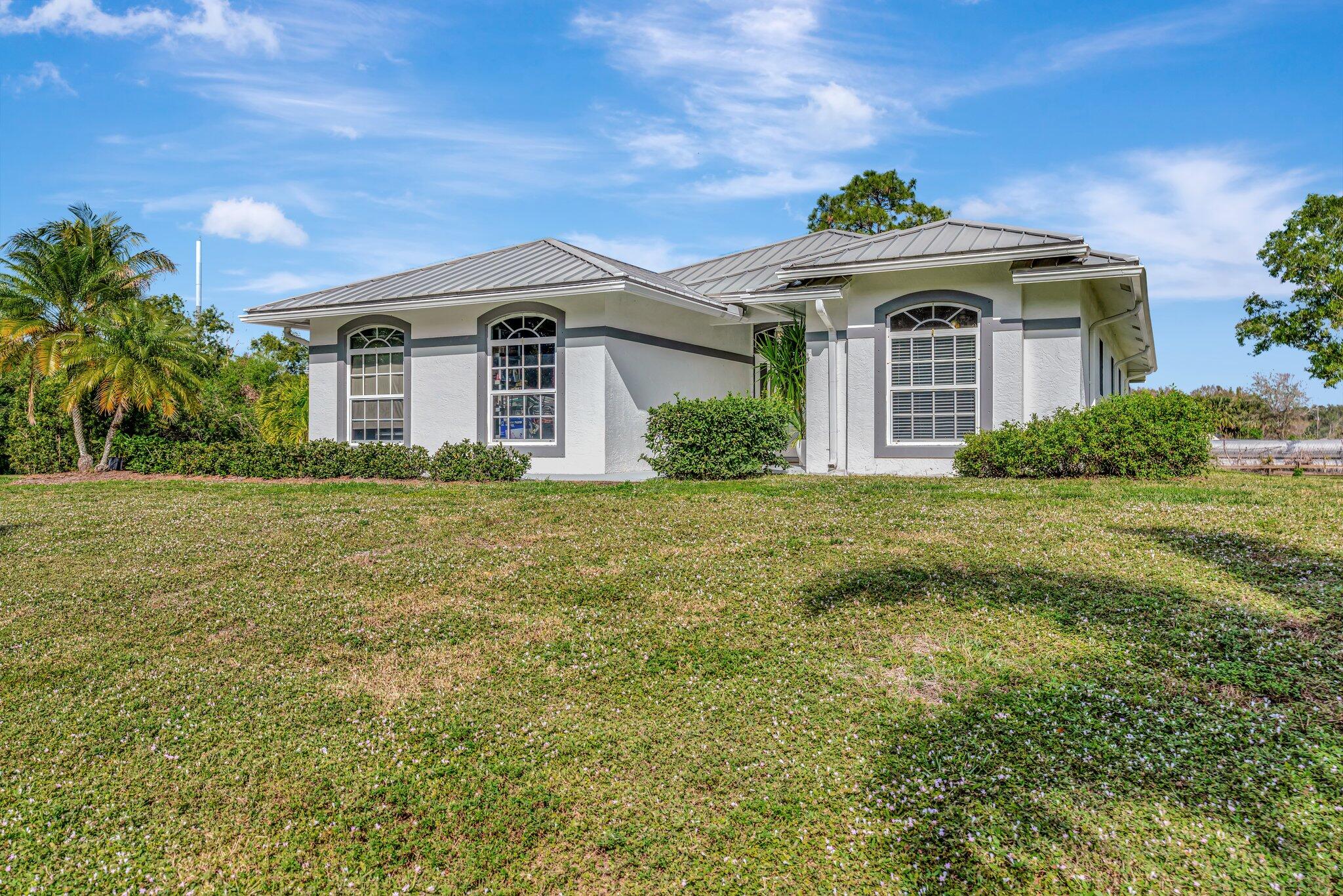 9897 Sandy Run Road Jupiter, FL 33478 - Photo 3 of 12 43-web-or-mls-_MLP0213