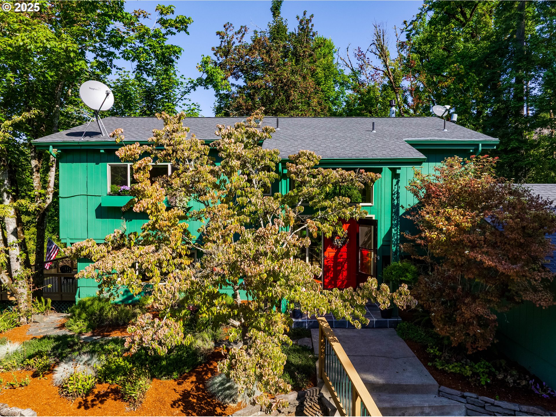 90498 Sunderman Road Springfield, OR 97478 - Photo 2 of 47 a view of outdoor space and yard