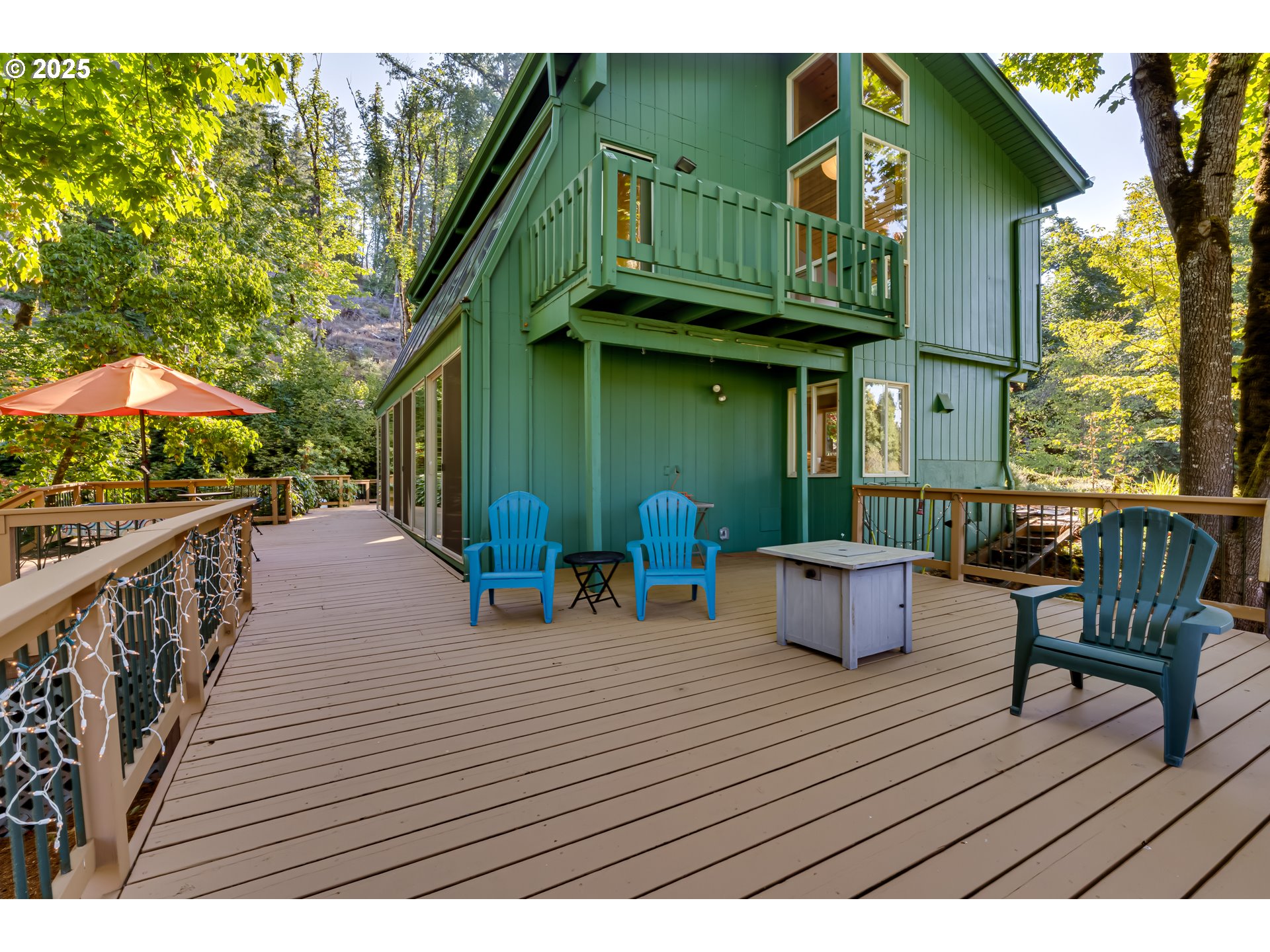 90498 Sunderman Road Springfield, OR 97478 - Photo 40 of 47 a view of sitting area in the balcony