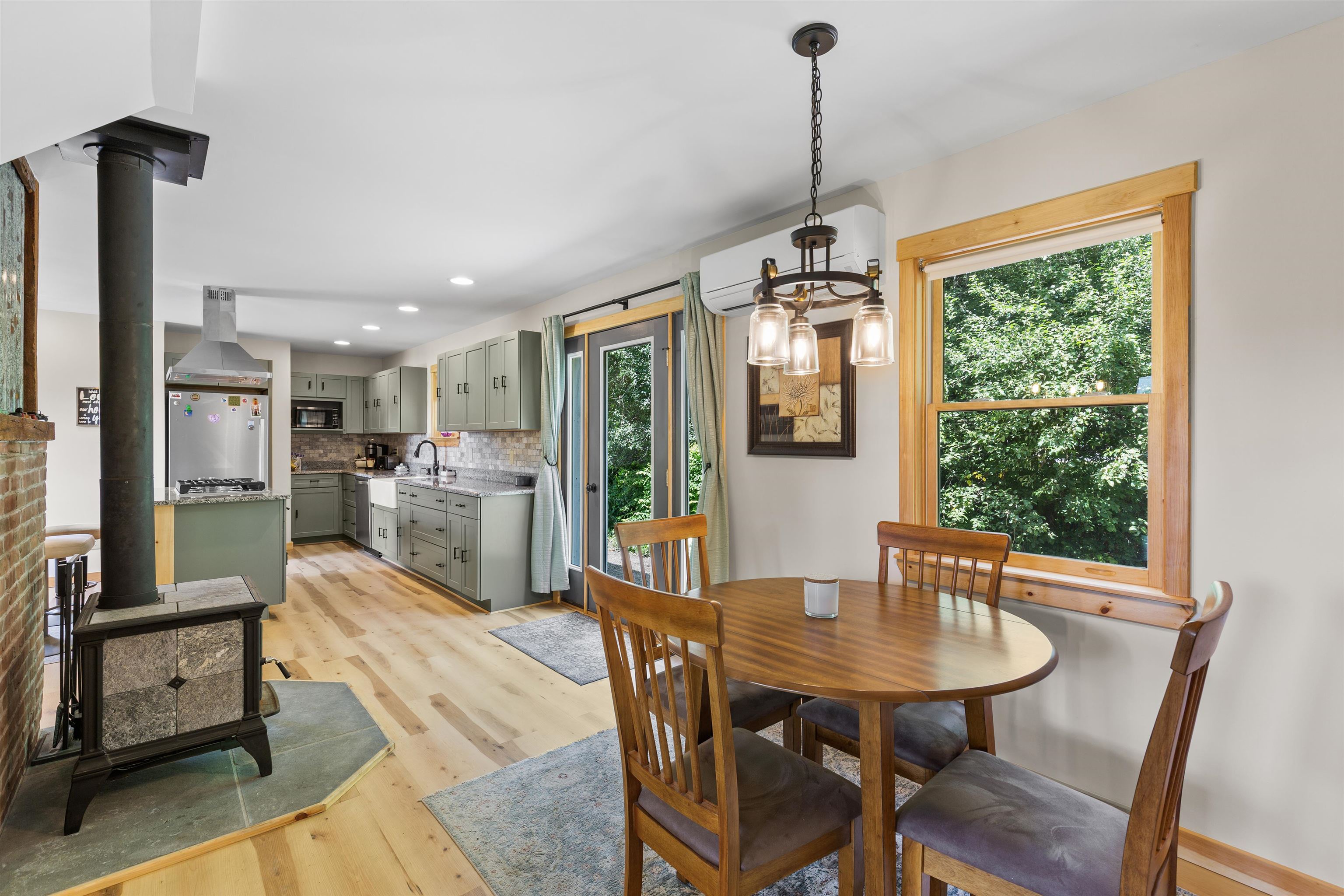 1662 Latham Road Thetford, VT 05043 - Photo 16 of 60