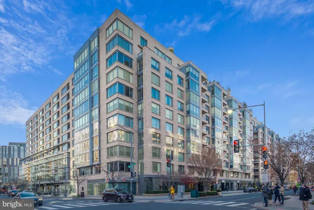 $879,000 | 1155 23rd Street Northwest, Unit PH1G, Washington, DC 20037