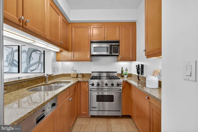 $879,000 | 1155 23rd Street Northwest, Unit PH1G, Washington, DC 20037