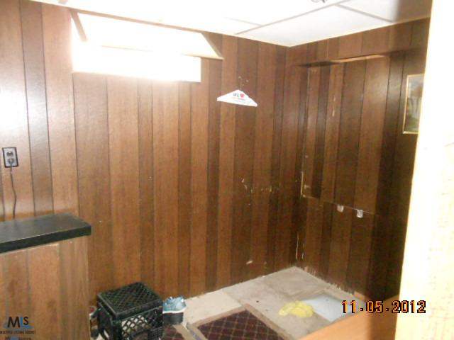 17044 Bell Eastpointe, MI 48021 - Photo 20 of 20 31125717-19.JPG