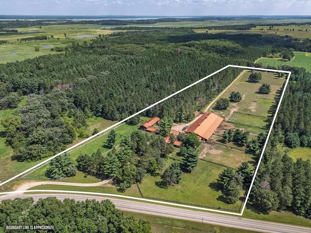 $1,199,900 | W2470 County Road B, Dalton, WI 53926
