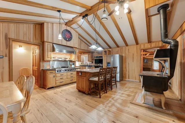 $1,199,900 | W2470 County Road B, Dalton, WI 53926