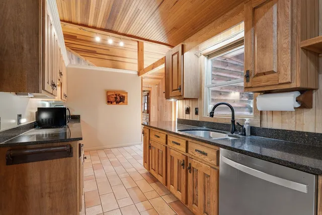 $1,199,900 | W2470 County Road B, Dalton, WI 53926