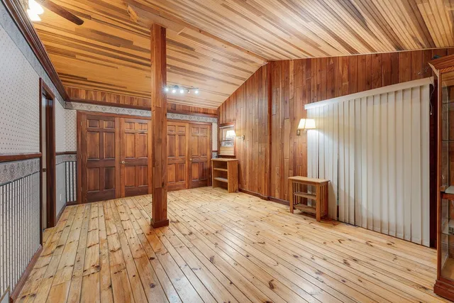 $1,199,900 | W2470 County Road B, Dalton, WI 53926