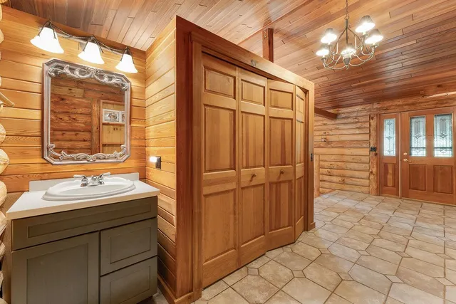 $1,199,900 | W2470 County Road B, Dalton, WI 53926