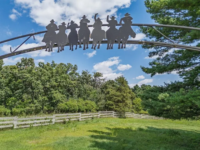 $1,199,900 | W2470 County Road B, Dalton, WI 53926