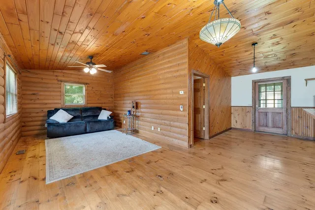 $1,199,900 | W2470 County Road B, Dalton, WI 53926