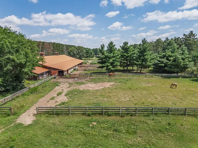 $1,199,900 | W2470 County Road B, Dalton, WI 53926