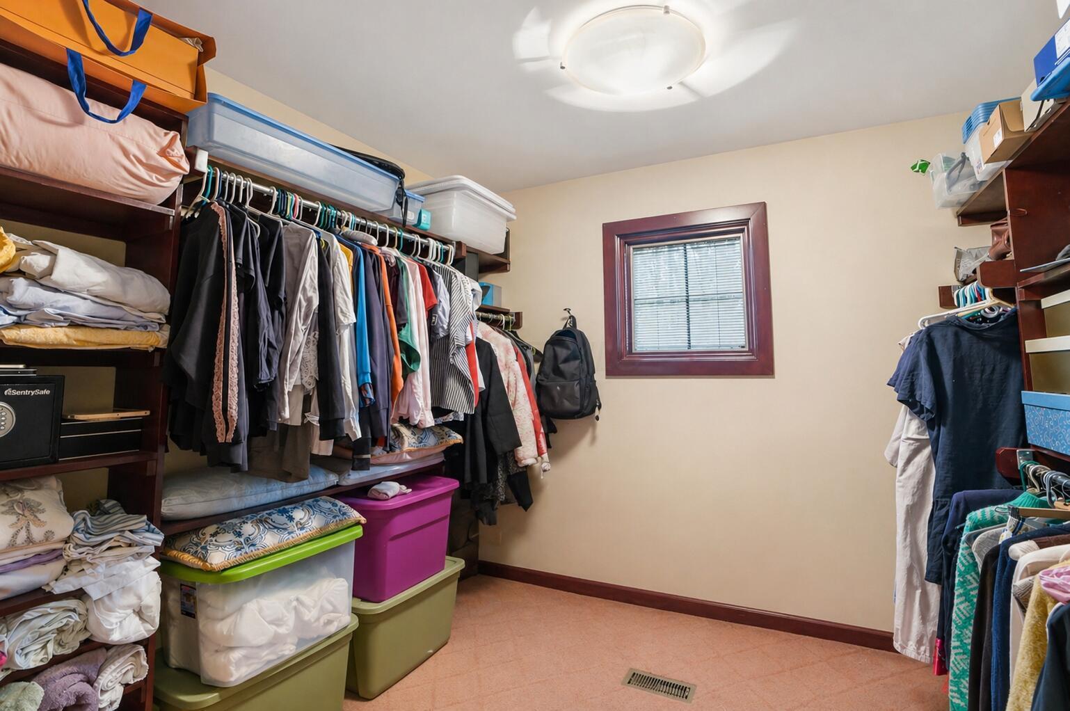 52 Beech Ridge Drive Powell, OH 43065 - Photo 43 of 100 closet