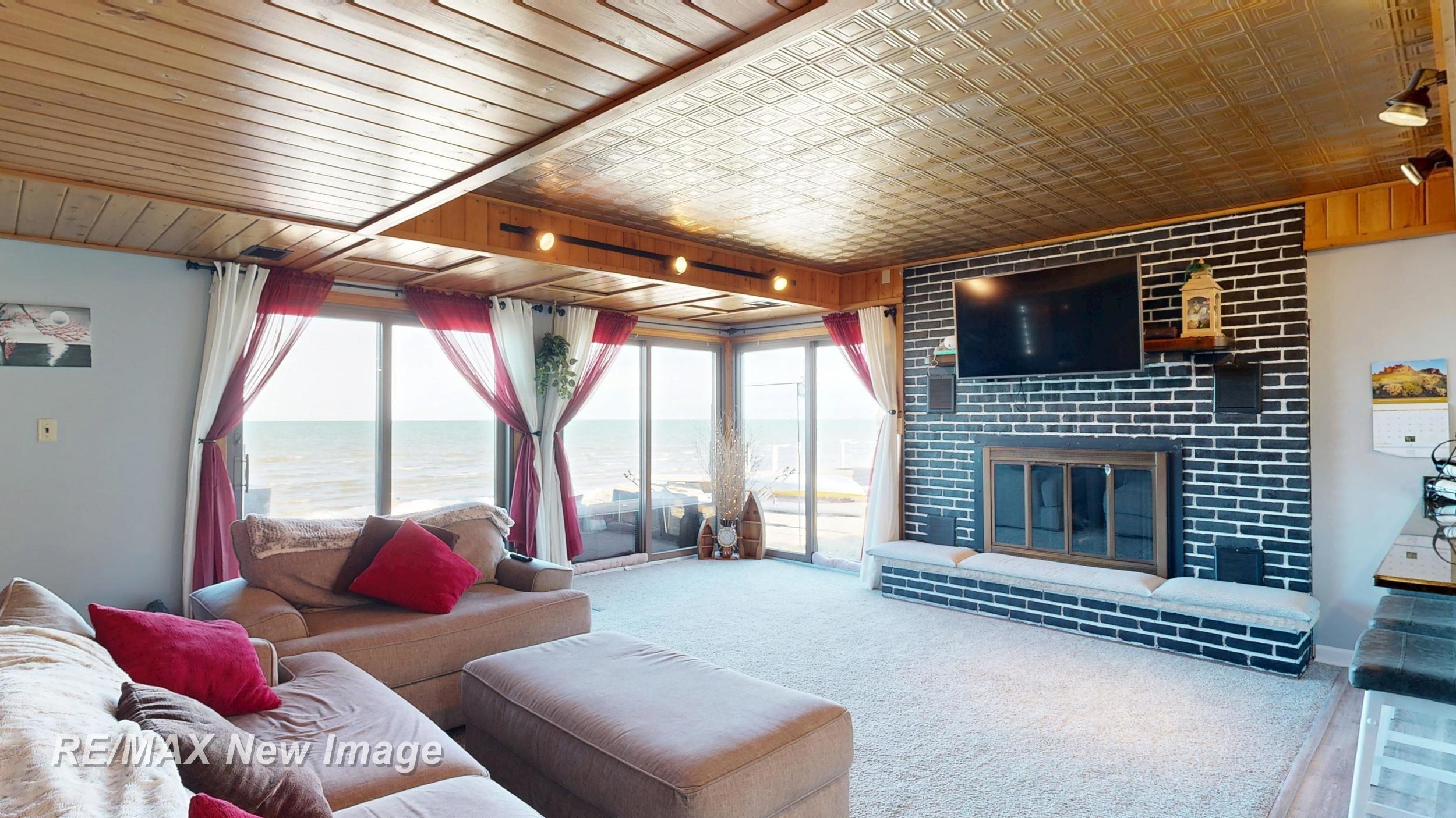 389 Ricoma Beach Road Bay City, MI 48706 - Photo 7 of 61