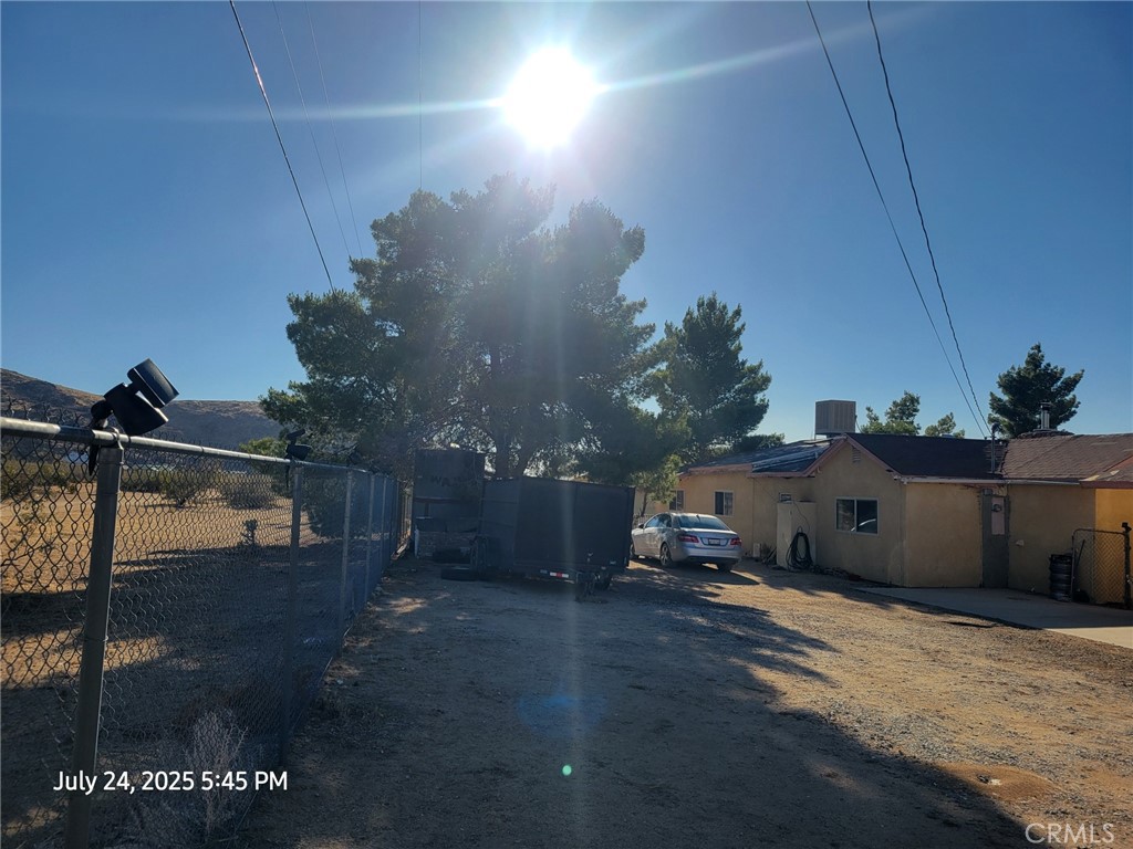 27177 Cahuilla Road Apple Valley, CA 92307 - Photo 33 of 75 a view of a street