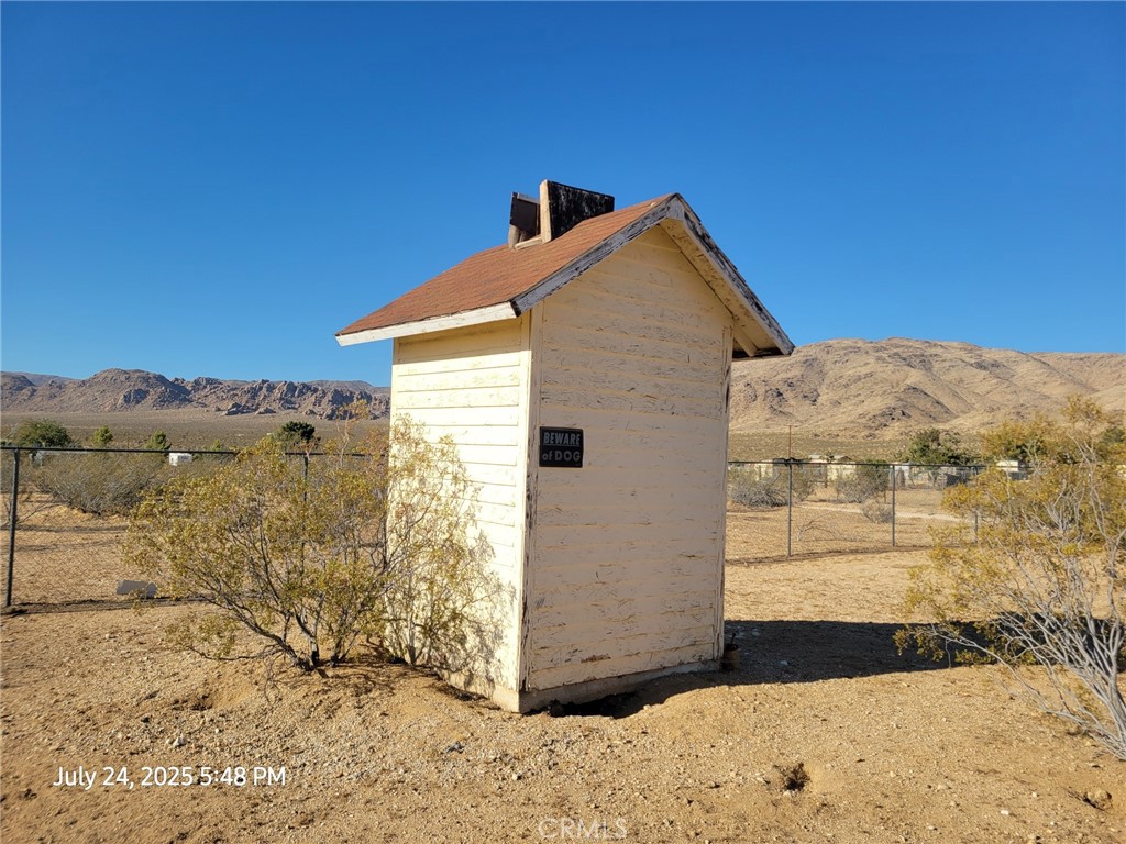 27177 Cahuilla Road Apple Valley, CA 92307 - Photo 42 of 75