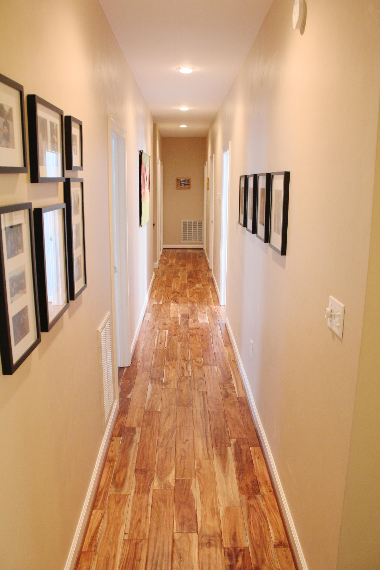 1232 Longview Road Roanoke, VA 24018 - Photo 22 of 51 #22 - Upstairs Hallway