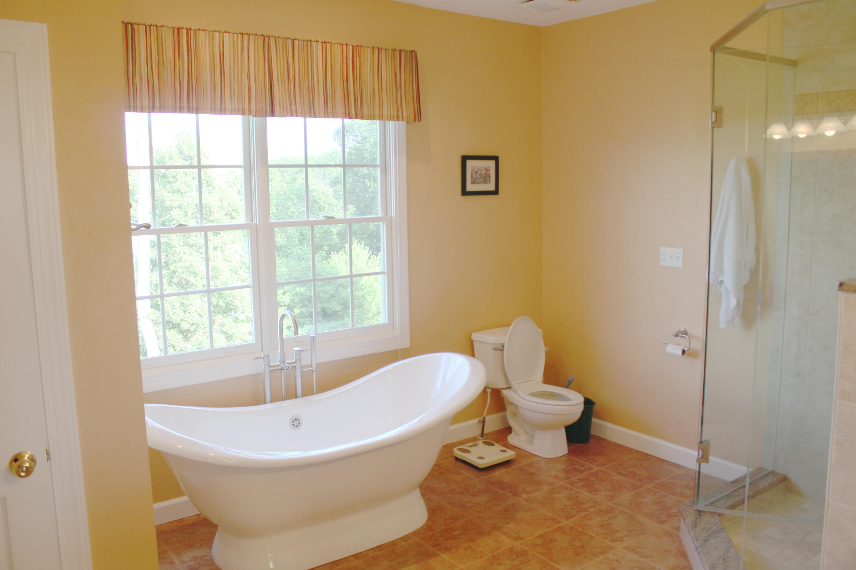 1232 Longview Road Roanoke, VA 24018 - Photo 26 of 51 #26 - Master Bath - 2