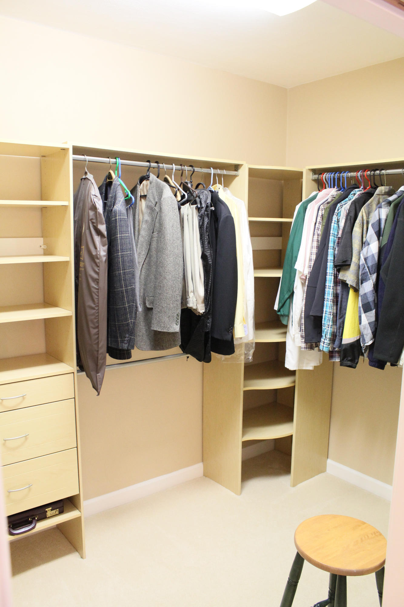 1232 Longview Road Roanoke, VA 24018 - Photo 28 of 51 #28 - Walk in Closet
