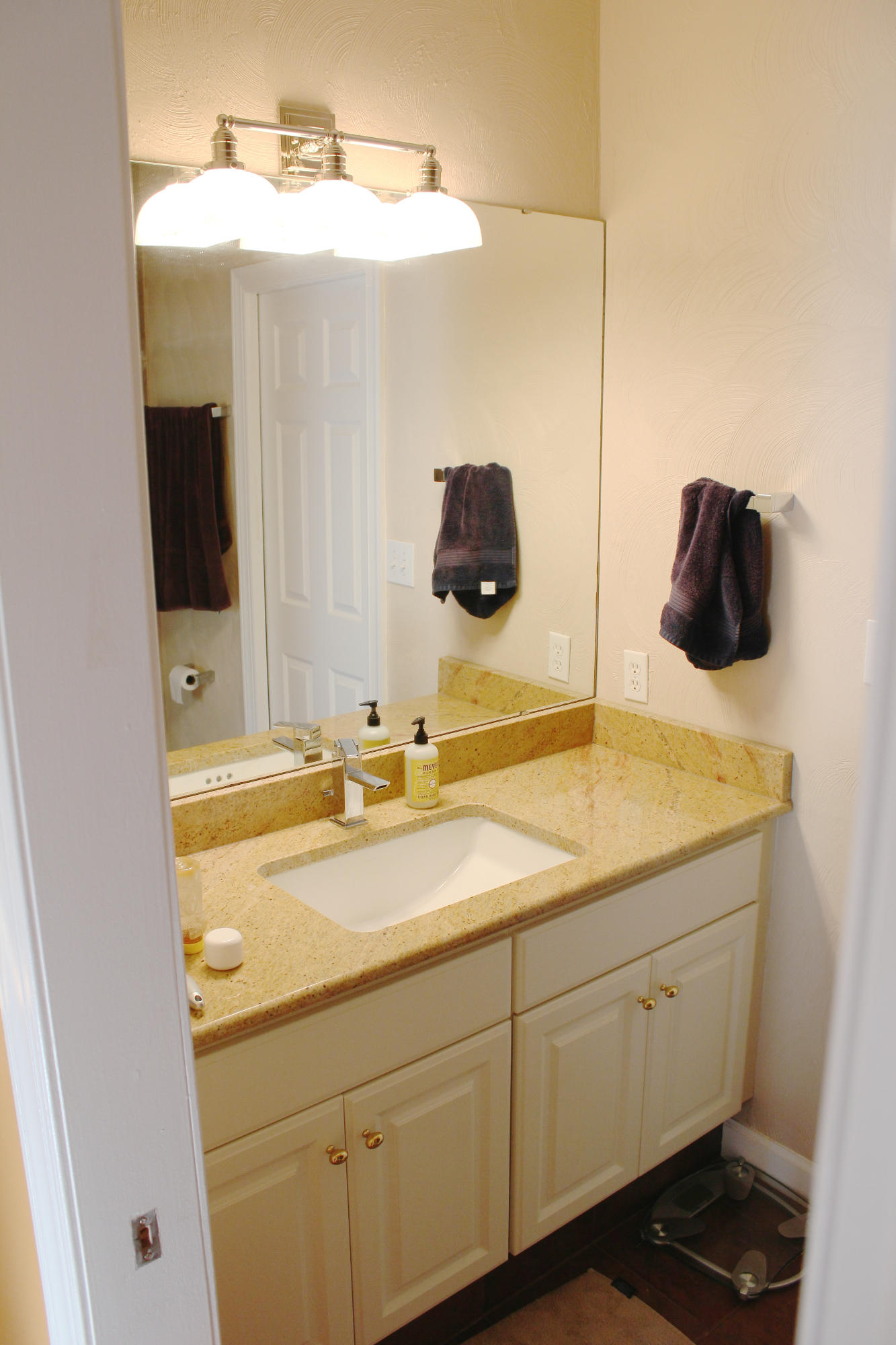 1232 Longview Road Roanoke, VA 24018 - Photo 35 of 51 #35 - Bathroom #3