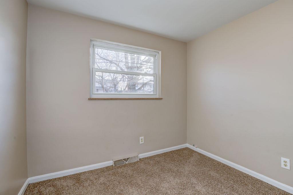 5392 Werk Road Cincinnati, OH 45248 - Photo 27 of 38 Gallery Image 27