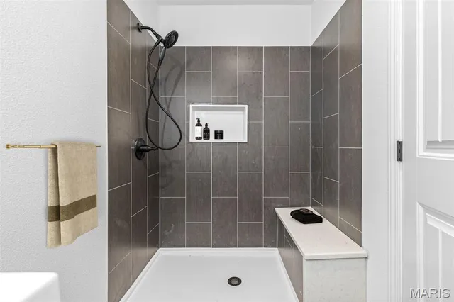 $324,900 | 308 Blackberry Lane, Bismarck, MO 63624