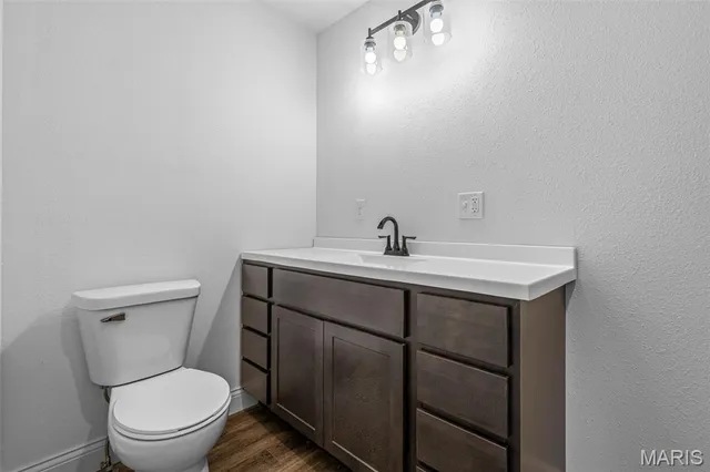 $324,900 | 308 Blackberry Lane, Bismarck, MO 63624