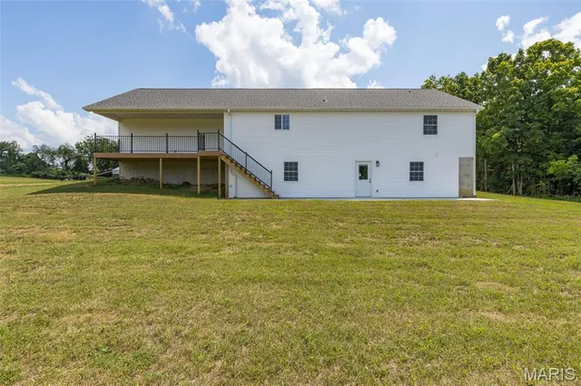 $324,900 | 308 Blackberry Lane, Bismarck, MO 63624