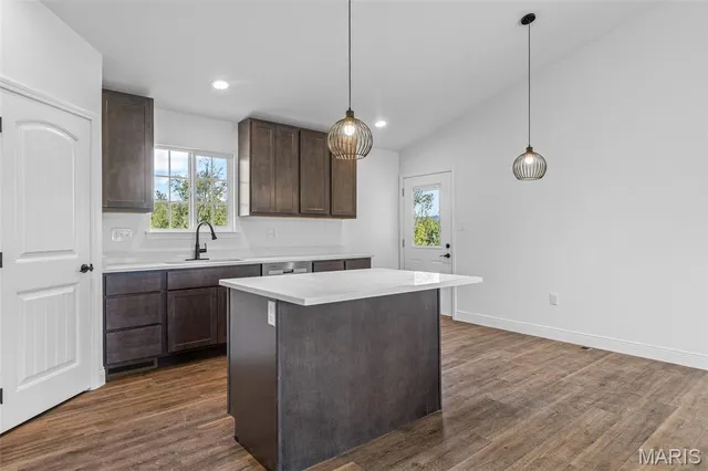 $324,900 | 308 Blackberry Lane, Bismarck, MO 63624