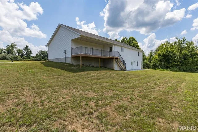 $324,900 | 308 Blackberry Lane, Bismarck, MO 63624