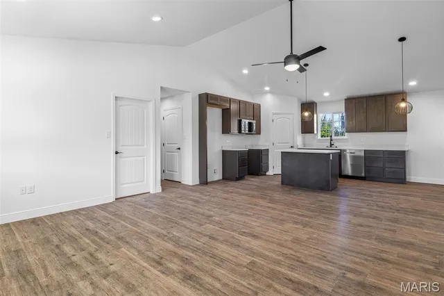 $324,900 | 308 Blackberry Lane, Bismarck, MO 63624