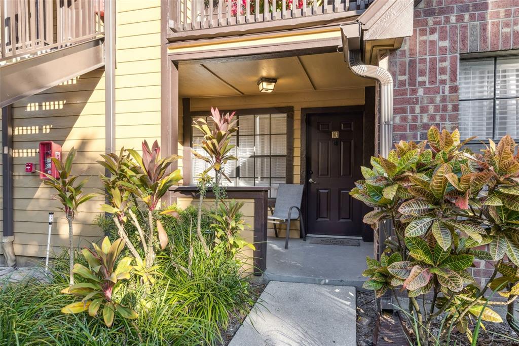 415 Lakepointe Drive, Unit 103 Altamonte Springs, FL 32701 - Photo 2 of 12