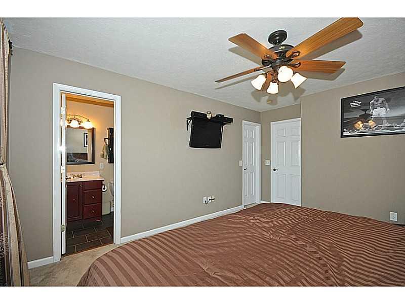14937 Oak Road Carmel, IN 46033 - Photo 17 of 24