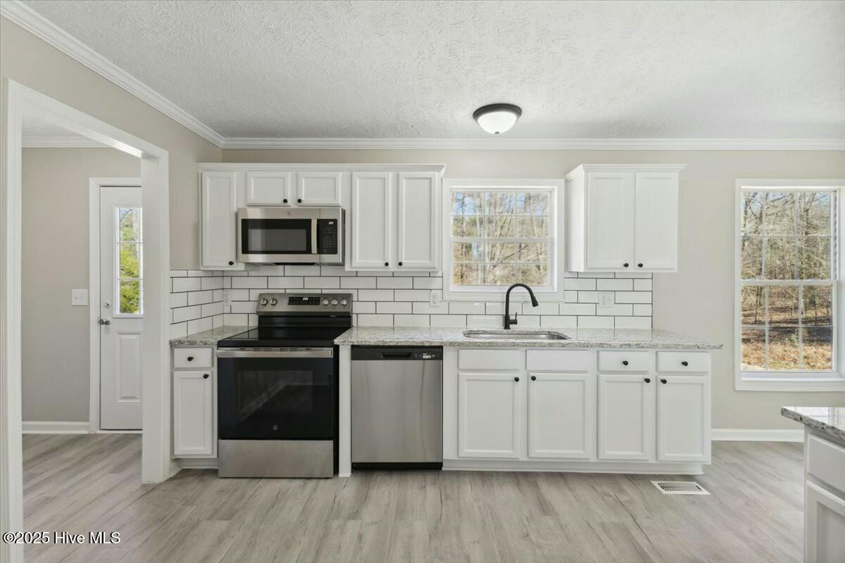 4411 Carthage Road West End, NC 27376 - Photo 9 of 26 tempImagekC1E6u