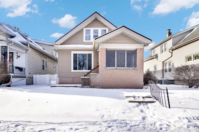 $249,900 | 2065 South 71st Street, West Allis, WI 53219